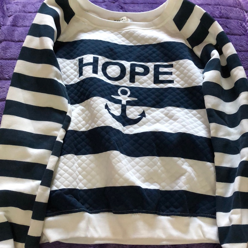 sweatshirt